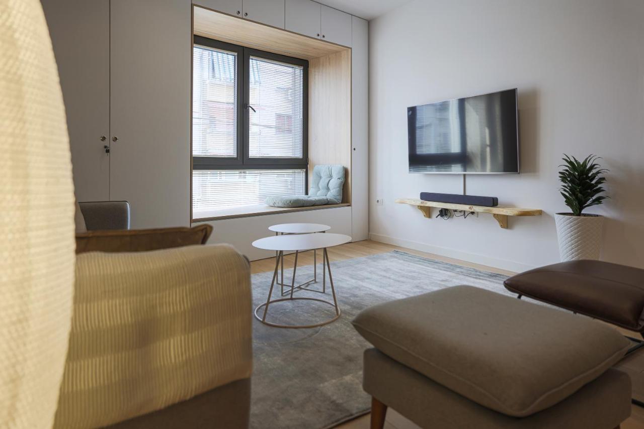 Apollo Apartment By Holistay Tirana Exterior photo